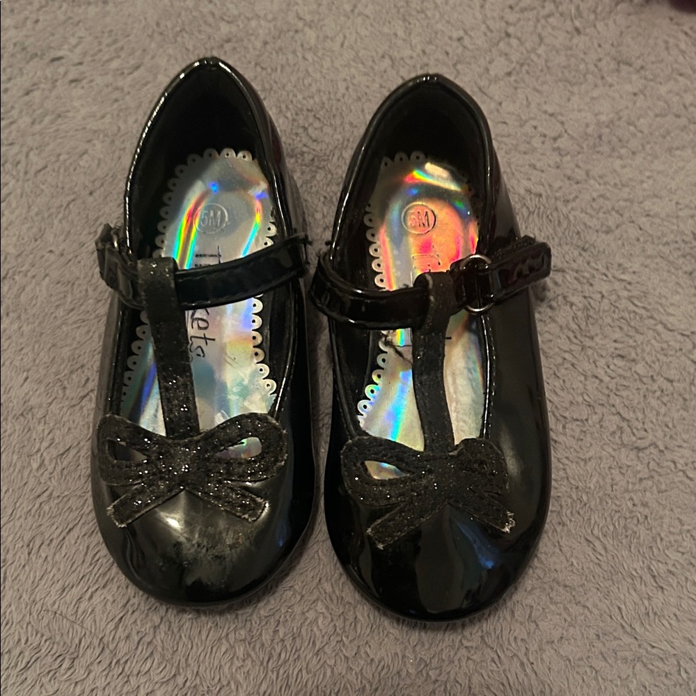Koala Kids Black Patent Dress Shoes with Glitter Bow